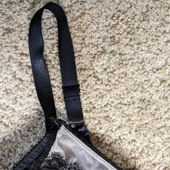 Wacoal Black Lace Back Closure Bra Size 38D Adjustable Straps Retro Chic - Picture 4 of 6